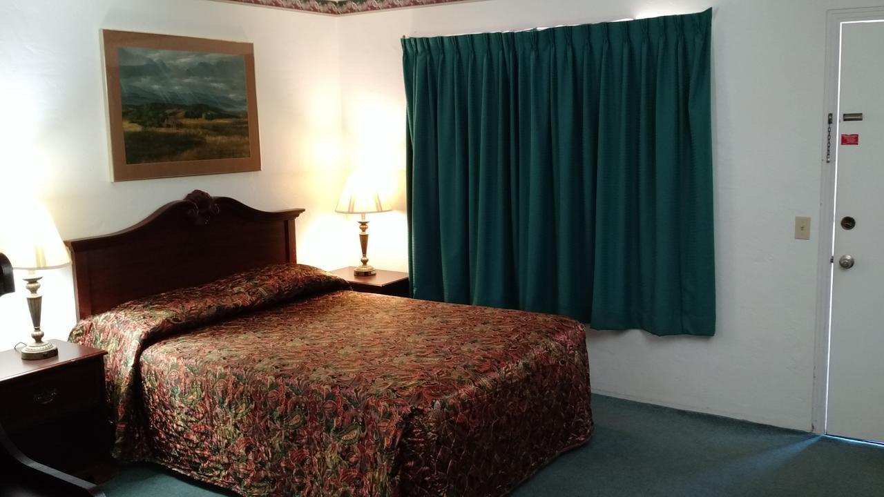 爱尔兰乔汽车旅馆 沃森维尔 外观 照片