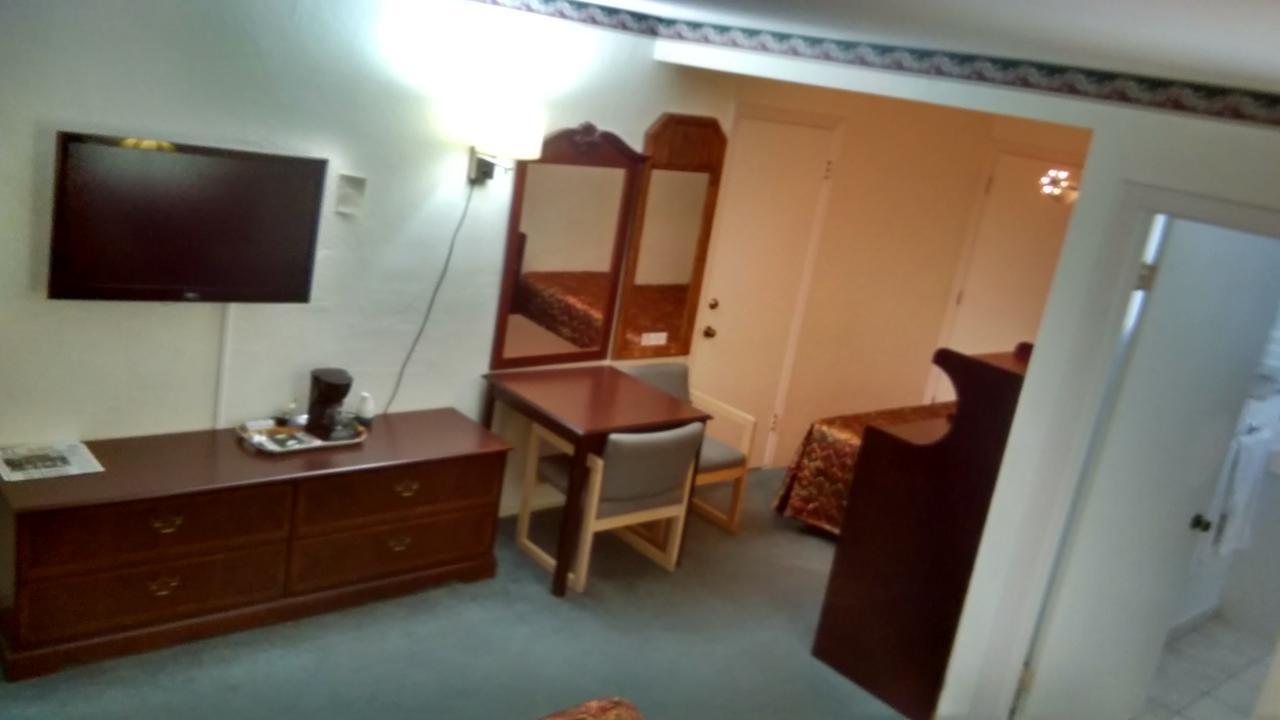 爱尔兰乔汽车旅馆 沃森维尔 外观 照片